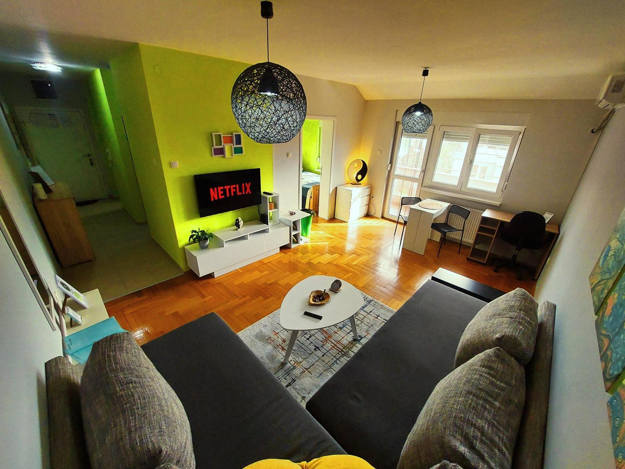 Xo Apartman Sremska Mitrovica Luaran gambar